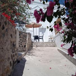 Loukas Kontos Traditional House