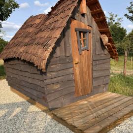La Cabane Mini Enchantée !، فندق في Thenay