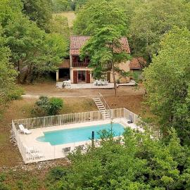 Domme Villa 6 beds 8p secluded woodland with pool