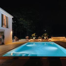 The Rock Star's Villa with Private Pool and Beach