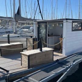 Houseboat in Karlskrona City, hotel Karlskronában
