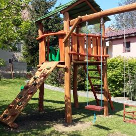 Bungalovy Natura, hotel in Trávnica