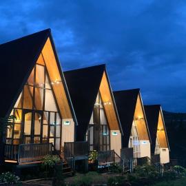 Platinum Cabin Dieng 3 by Horison، فندق في Dieng