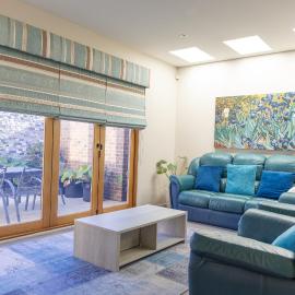 Stylish Retreat Steps from Geelong Waterfront, with Parking, Wi-Fi, AC, hotel in Geelong