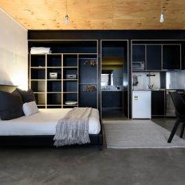 Bright Studio in Launceston CBD, hotel a Kings Park