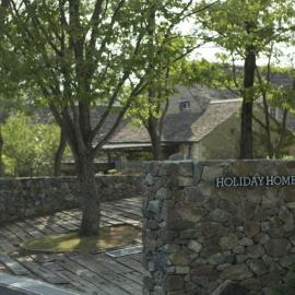 Hotel HOLIDAY HOME