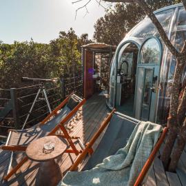 The Ocean Dome - Misty Mountain Reserve, hotell i Thornham