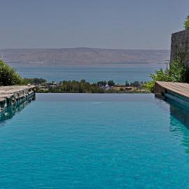 Luxury 5BR Villa in Migdal View & Private Pool