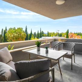 Amazing KASJUNI BEACH Residence with Garrage, hotel em Split
