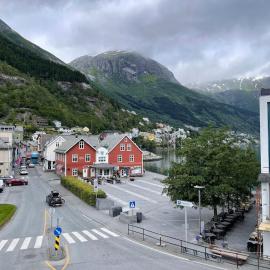 Nyrenovert leilighet med 3 soverom i Odda sentrum