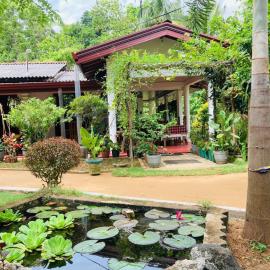 Sigiriya Moonlight Home