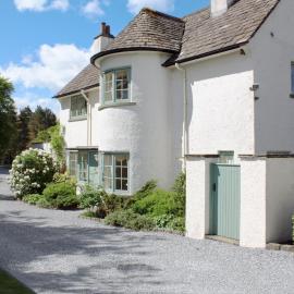 Dalbeathie Cottage, hotel din Birnam