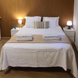 Habitación con baño y cocina en Marín, хотел в Марин