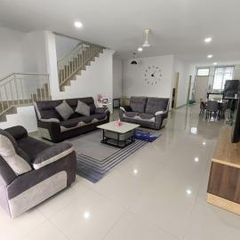 Rara's Homestay PD Landed 4BR BBQ 14 Pax