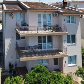 Kasneci Apartments