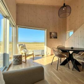 Modern Surf Cabin At Borestranden Beach โรงแรมในKlepp
