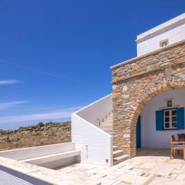 Akre Marlas Tinos, Hotel in Mamádhos