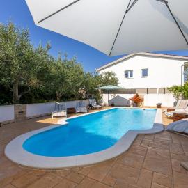 Lovely Apartment In Kastel Stari