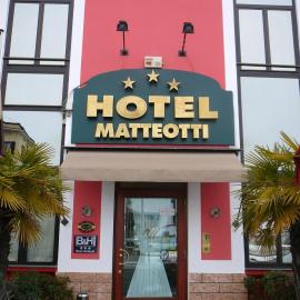 Hotel Matteotti, hotel em Vercelli