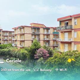 250 mt dal mare - Relax con Fresco Balcone, hotel u gradu Čerijale