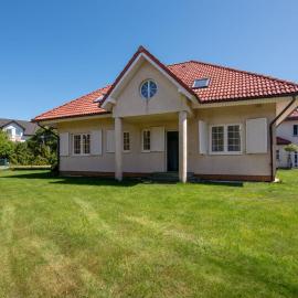 Holiday Home Mały dworek by Interhome, hotel in Łeba