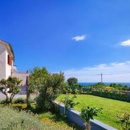 Holiday Home Lorena by Interhome