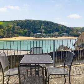 Marine Mews 3 - Cottage, hotel in Salcombe
