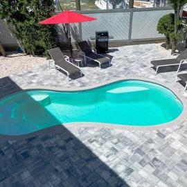 Ocean Oasis- Waterfront Pool Home, 35' Dock, ξενοδοχείο σε Marathon