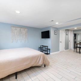 Cozy Basement Studio Retreat Dundalk