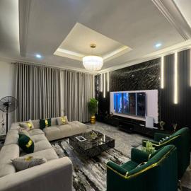 Luxury 3 Bedroom Bungalow at Golf Estate, hotel in Enugu