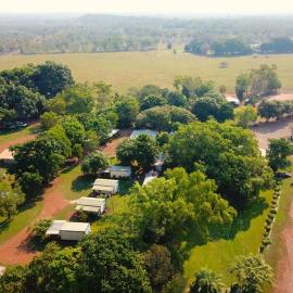 Banyan Tree Holiday Park, hotel a Rum Jungle Station