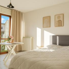 Lago Maggiore Rooms - Luino, hotel v destinácii Luino