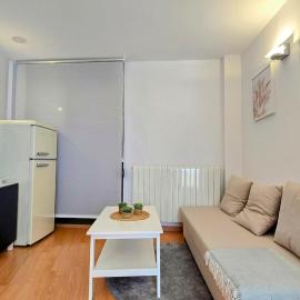 Discover Tarazona from This Central & Peaceful Flat