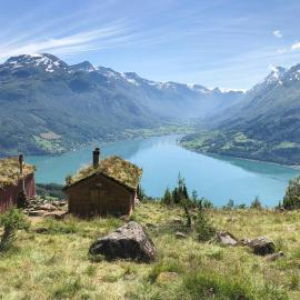 Stylish Cabin In Scenic Stryn