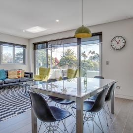 Spacious 2-Bed Apartment Close to City