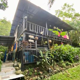Posada Madre Tierra, hotel u gradu 'Bahía Solano'