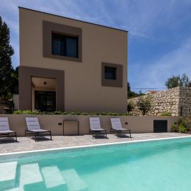 Stunning Home In Kremena