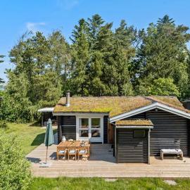 Lovely Home In Højslev With Kitchen, hotel din Højslev