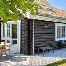Nordic Idyll In The Log House At Dronningmølle, готель у місті Dronningmølle