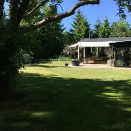 Family Home By Scenic Coast In North Zealand, hotel v destinácii Vejby
