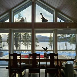 Modern Cabin With Panoramic Views Near Langedrag، فندق في Tunhovd