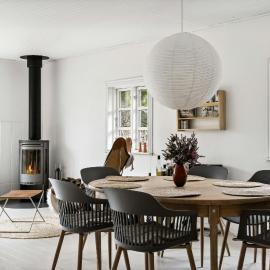 High Ceilings In Bright Home Near Lodskovvad