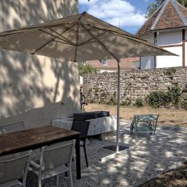 Charmant gîte rénové avec terrasse et parking au cœur de Montagney - FR-1-583-482