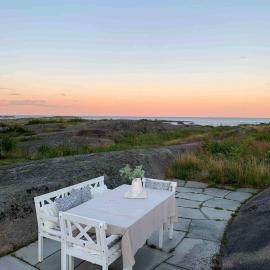Charming Holiday Home By Sea Near Stavern, hotel di Stavern