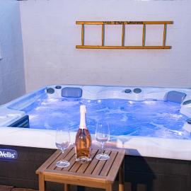Villa Italo Spa - Wine Tasting - Parking Car