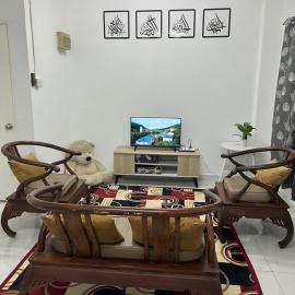 RMS HOMESTAY 2 Cempaka, hotel u gradu Damansara Damai