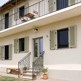 Panoramic Monferrato Villa with Amazing Views, hotel v destinaci Murisengo