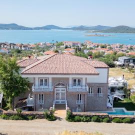 Cunda Piano Otel, hotel em Ayvalik