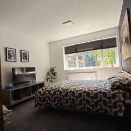 8 Riversdale King Size Room