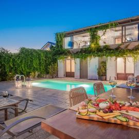 Volimes में, होटल Villa Tramonto with Private Heated Pool, by ZanteWize